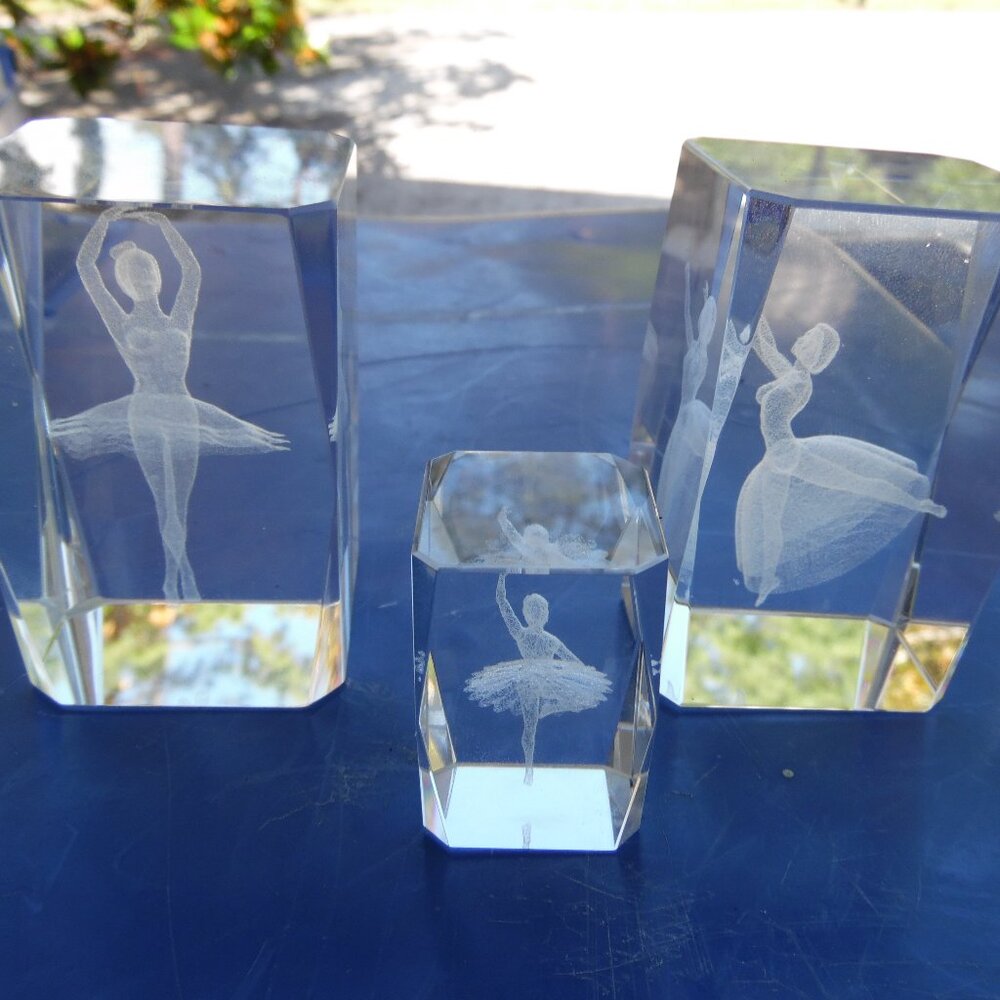 ballerina things idk what they are called ? paperweights?